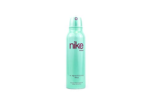NIKE - Sparkling Day, Desodorante Mujer, en Formato Spray, Desodorante Natural y Anti-Manchas, Femenino, Fresco y Urbanita, Alegre, Antimanchas y de Larga Duración - 200 ml
