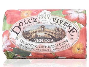 NESTI DANTE Dolce Vivere Jabón Natural (Geranio Rojo, Nube De Arroz y Flores De Algodón) – 250 gr.
