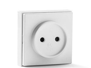 FAMATEL – Toma de corriente sin TT | Superficie | 65 x 65 mm | 16A | 250V | Fácil instalación | Serie 5000 | Blanco |