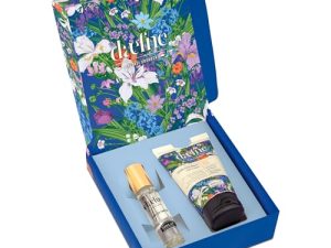 Helan Daefne – Deodorante Donna e Uomo Spray con Vitamina E e Maltodestrine Anti Odori, Profumo Deodorante Fresco 94% Origine Naturale senza Alcool, Profumi Deodoranti Lunga Durata 100ml Made in Italy