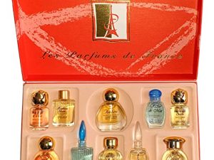 Charrier Parfums Top 10 Les Parfums de France – Caja lujosa de cartón que contiene 10 botellas en miniatura con Eau De Parfum, Color Rojo, 52,7 ml