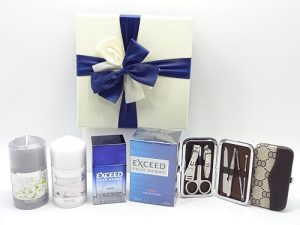 Juego de regalo de lujo para hombres, supera los 100 ml EDT para hombres, 2 velas perfumadas, kit de herramientas de manicura de 7 piezas, juego de regalo para él